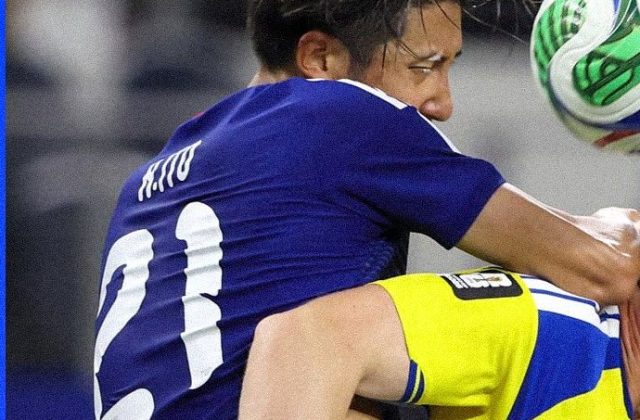 Nhật Bản và Thụy Điển tranh bóng trong trận hòa 1-1 ở bảng F World Cup 2026