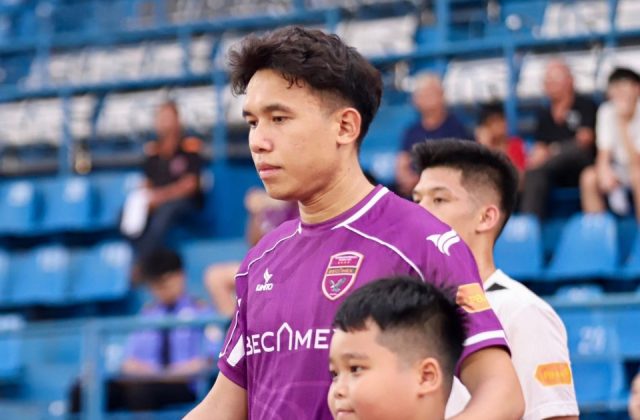 Võ Hoàng Minh Khoa trong màu áo Becamex TP.HCM