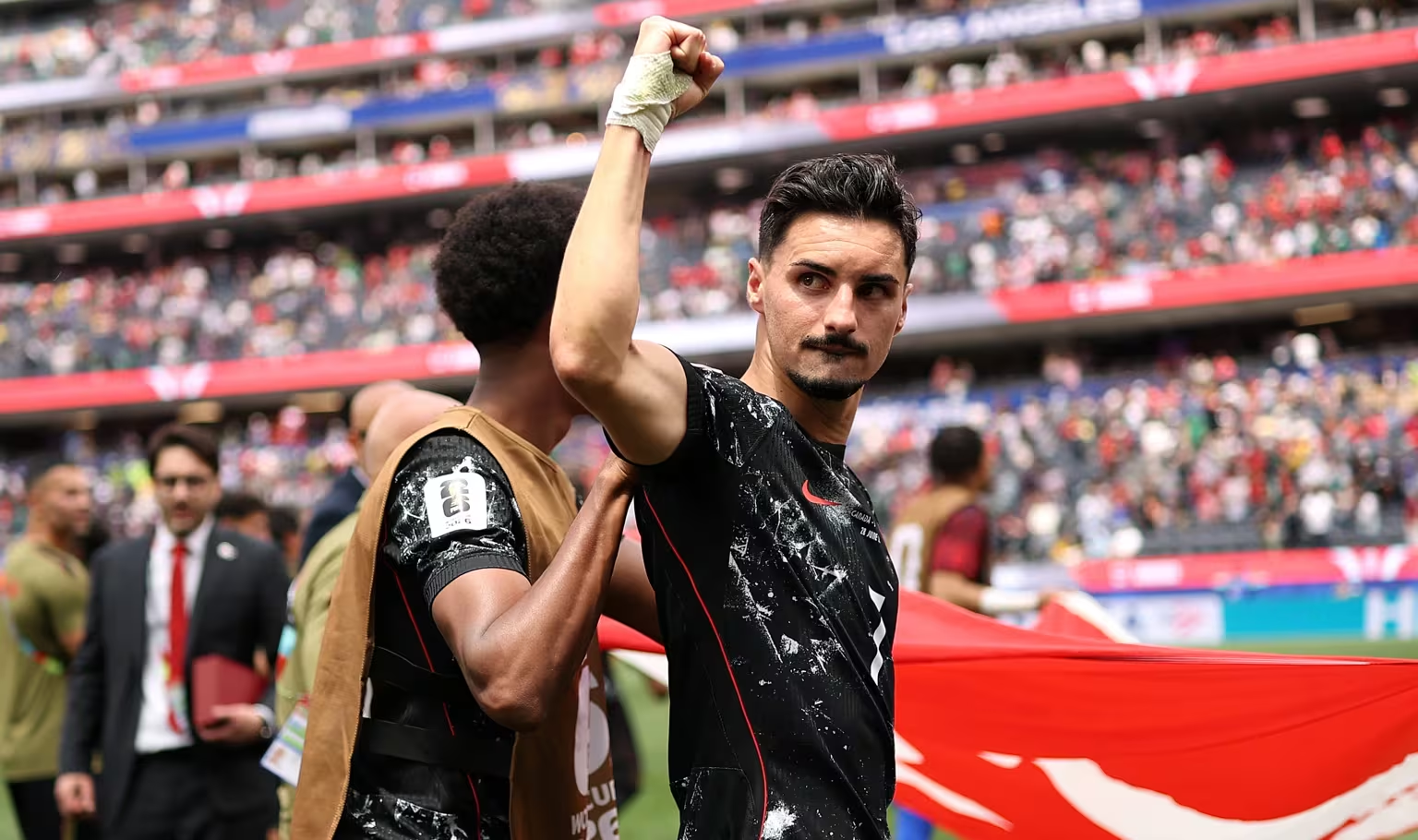 Stephen Eustáquio ăn mừng sau bàn thắng giúp Canada hạ Nam Phi tại World Cup 2026