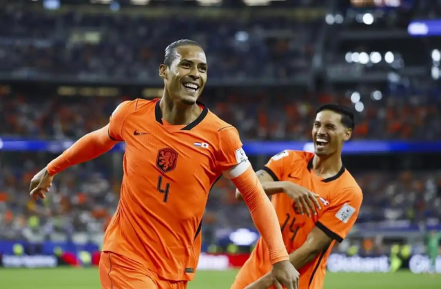 Cody Gakpo ăn mừng bàn thắng giúp Hà Lan hạ Morocco tại World Cup 2026
