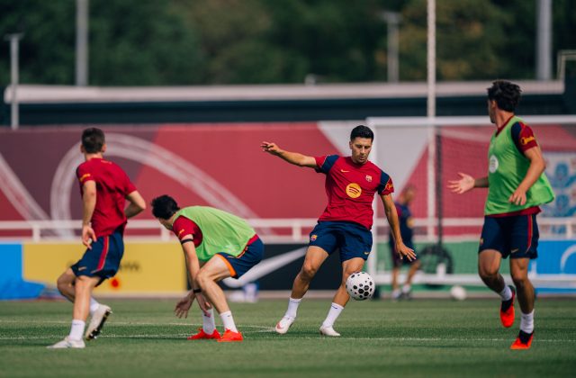 Barcelona tập luyện tại Anh trong chuyến chuẩn bị hè 2026