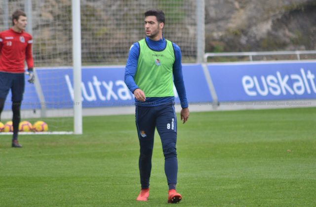 Mikel Merino trong màu áo đội tuyển Tây Ban Nha