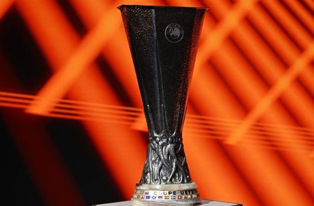Cup Europa League tren nen cam do