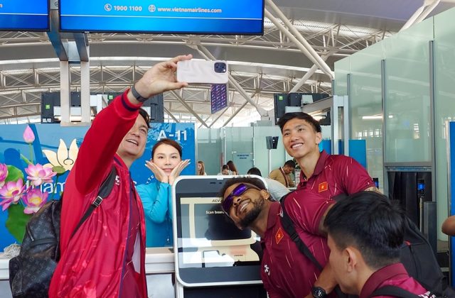 Tuyển Việt Nam lên đường sang Hàn Quốc tập huấn trước ASEAN Cup 2026