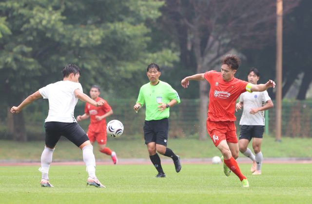 Tuyển Việt Nam thi đấu tập với Siheung FC tại Hàn Quốc