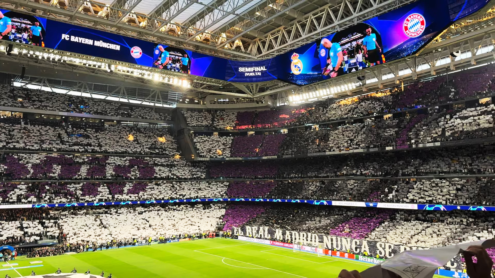 Sân vận động Santiago Bernabéu tại Madrid