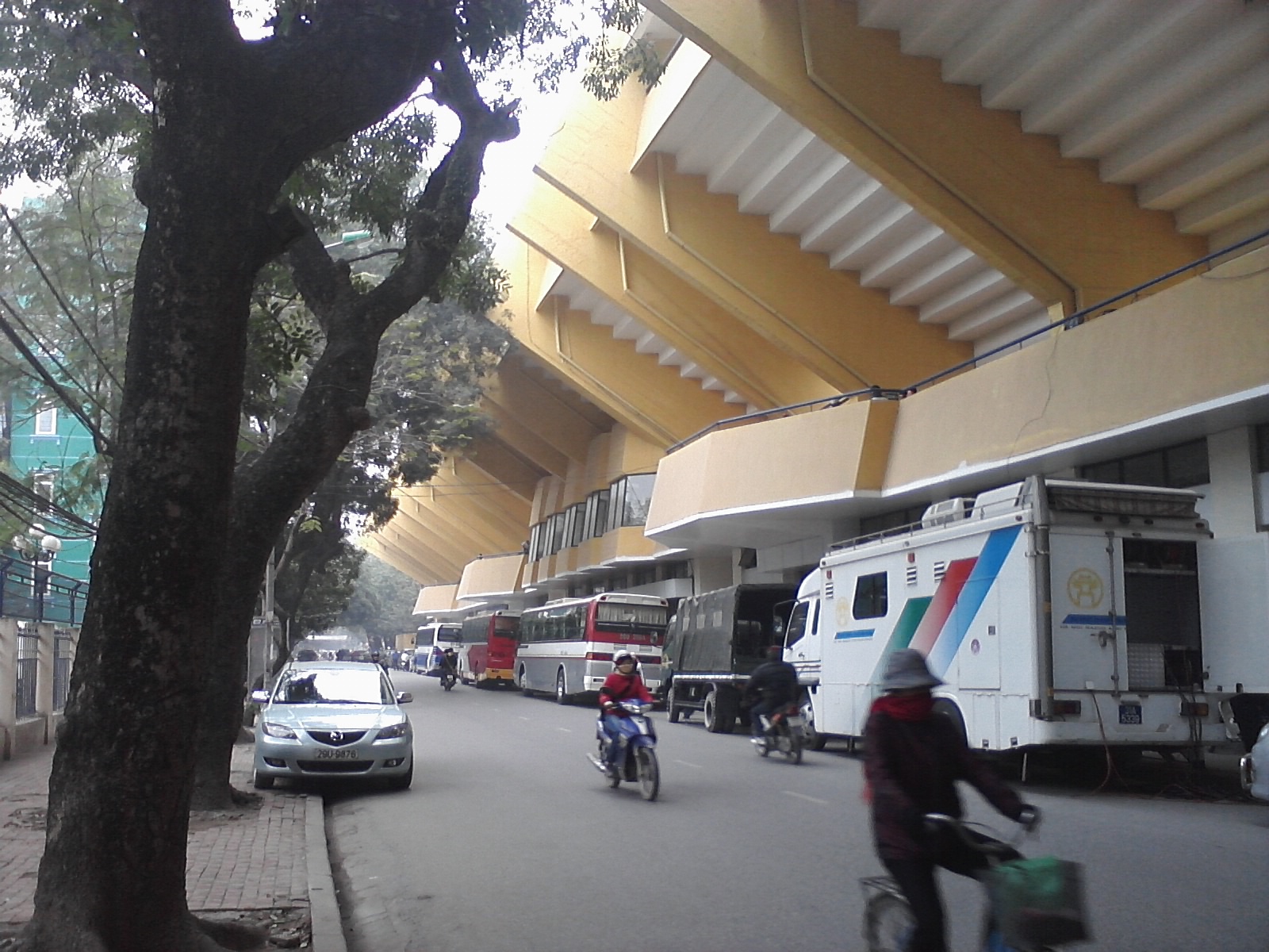 Sân vận động Hàng Đẫy tại Hà Nội