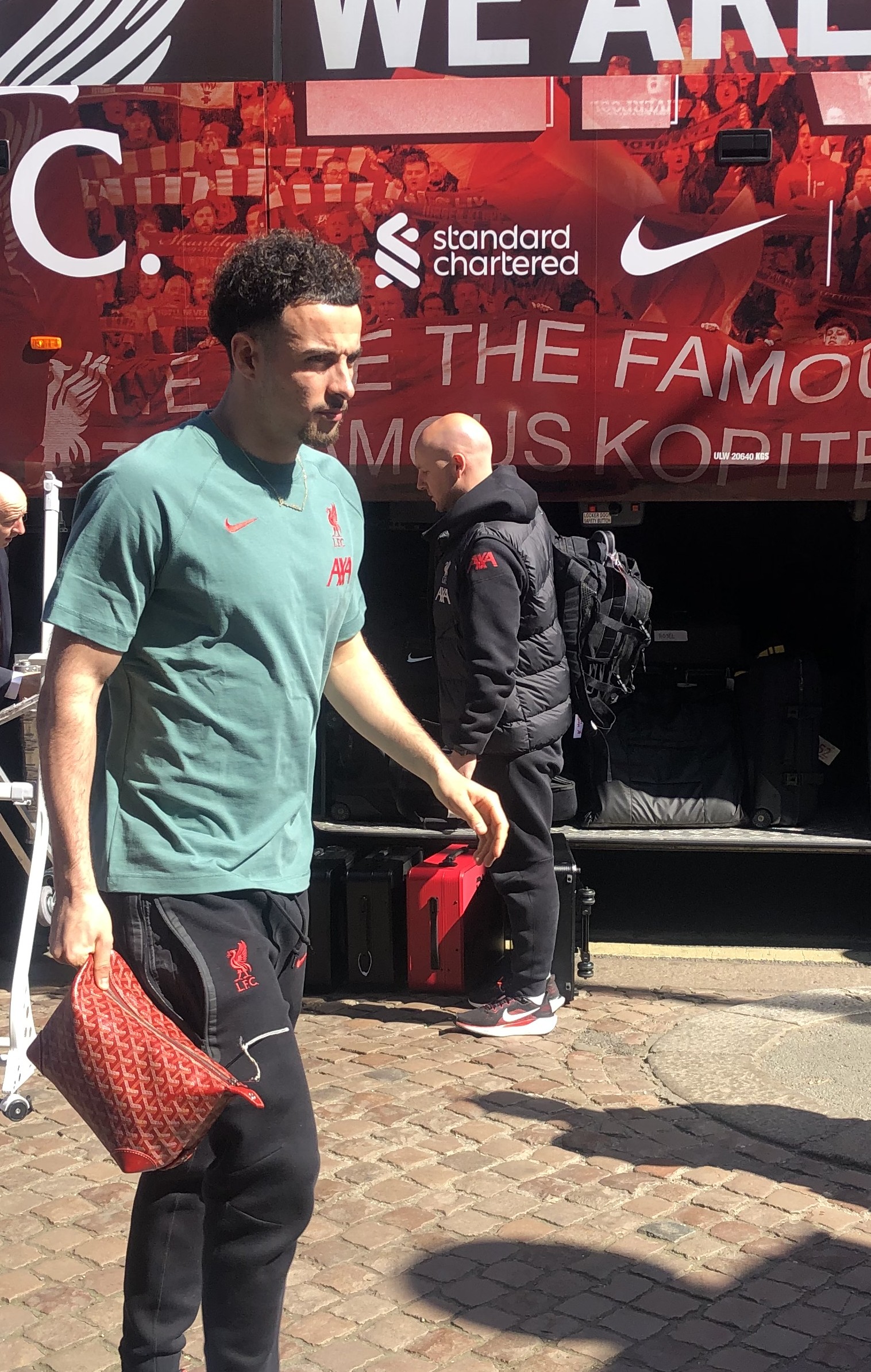 Curtis Jones trong màu áo Liverpool