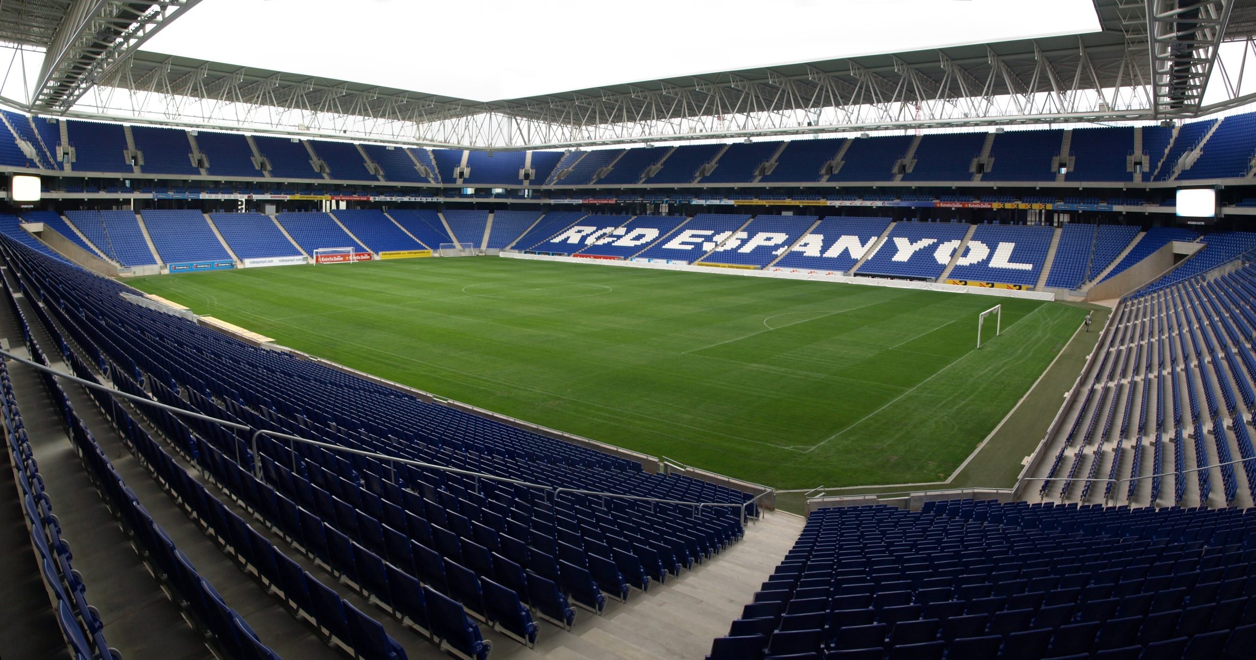 Sân vận động RCDE của Espanyol tại Cornellà