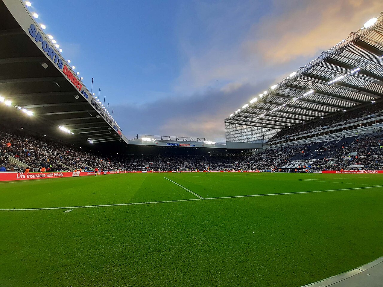 Sân vận động St James’ Park của Newcastle