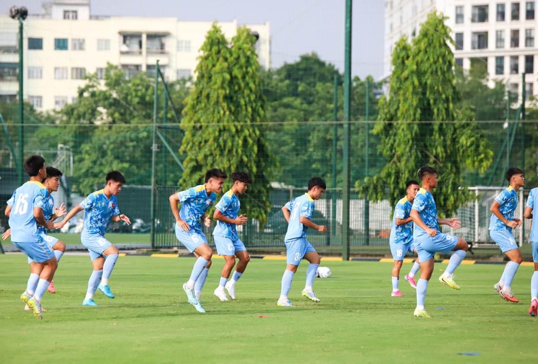 Buổi tập của đội tuyển U20 Việt Nam trước chuyến tập huấn tại Nhật Bản