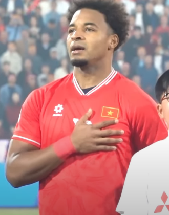 Nguyễn Xuân Son trong màu áo đội tuyển Việt Nam