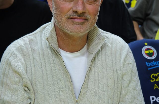 HLV José Mourinho