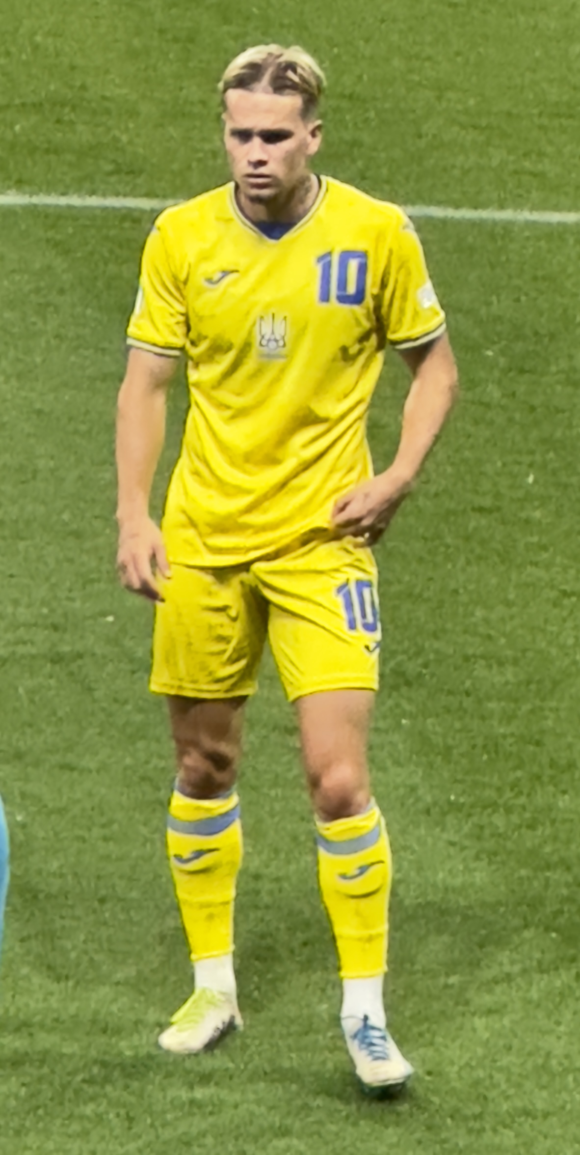Mykhailo Mudryk trong màu áo U21 Ukraine